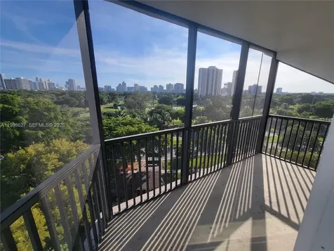 3301 N Country Club Drive Aventura FL 33180
