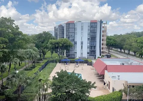 3301 N Country Club Drive Aventura FL 33180