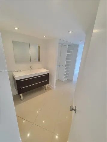 3301 N Country Club Drive Aventura FL 33180