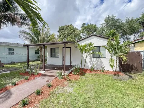 2933 NW 48th Terrace Miami FL 33142