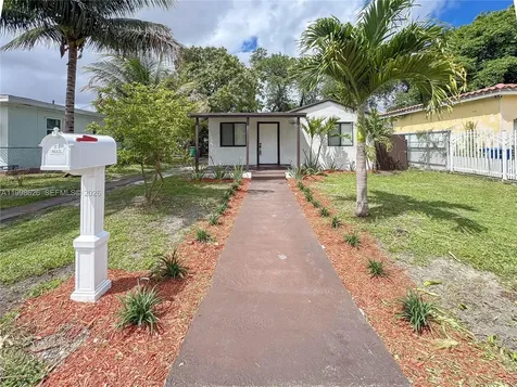 2933 NW 48th Terrace Miami FL 33142
