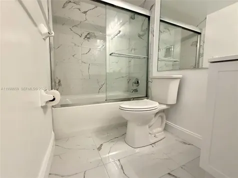 580 Egret Drive Hallandale Beach FL 33009