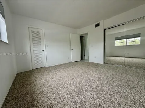 580 Egret Drive Hallandale Beach FL 33009