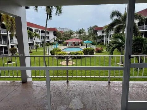 580 Egret Drive Hallandale Beach FL 33009