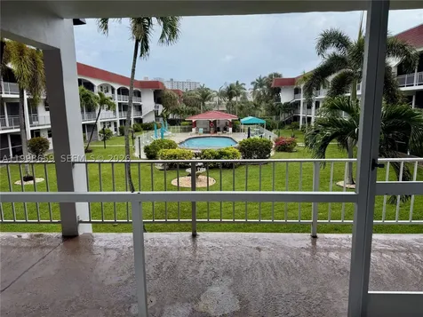 580 Egret Drive Hallandale Beach FL 33009