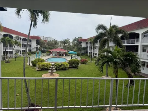 580 Egret Drive Hallandale Beach FL 33009