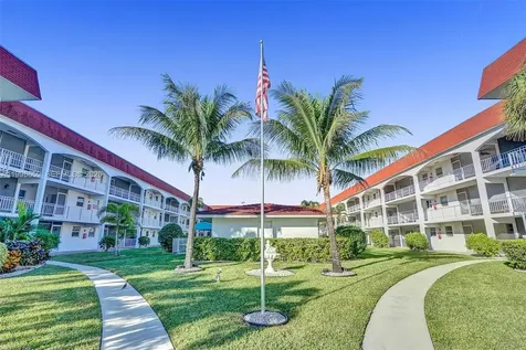 580 Egret Drive Hallandale Beach FL 33009