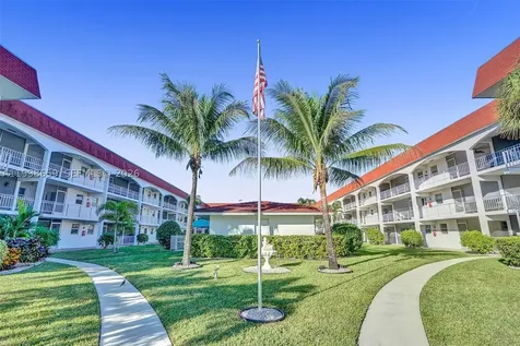 580 Egret Drive Hallandale Beach FL 33009