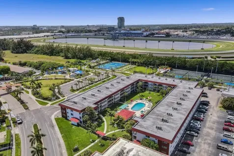 580 Egret Drive Hallandale Beach FL 33009
