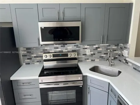 85 SW 16 Avenue Homestead FL 33030