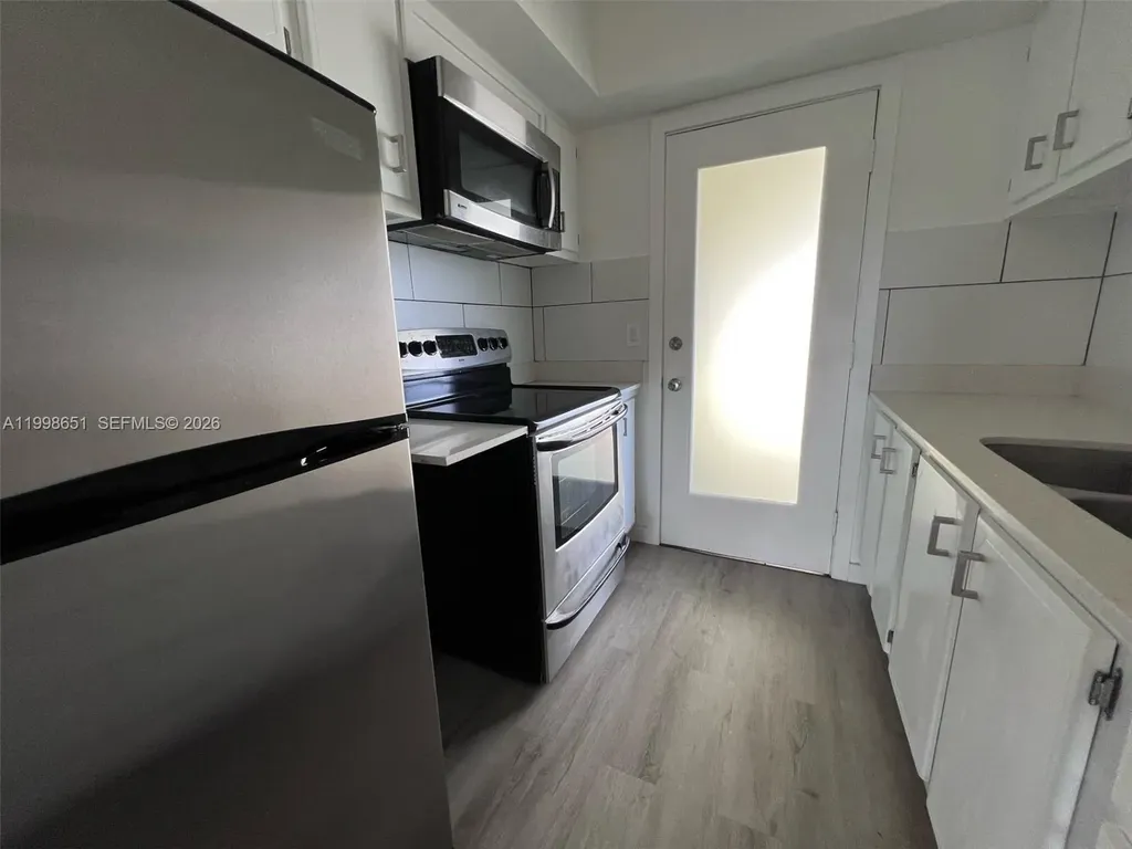 1350 E Sample Road Pompano Beach FL 33064
