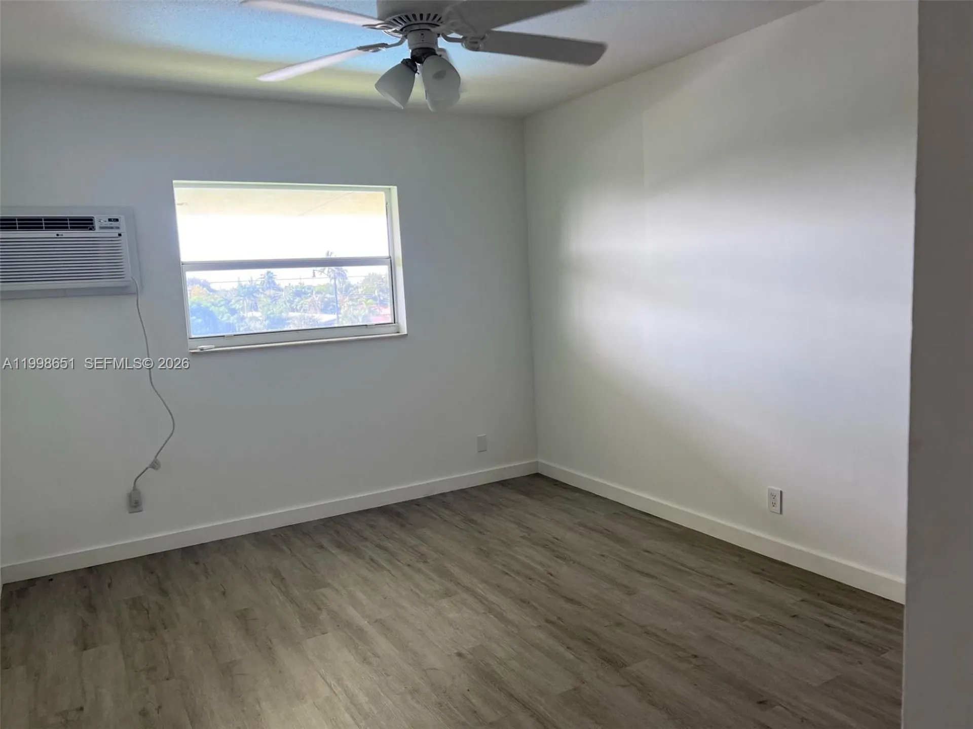 1350 E Sample Road Pompano Beach FL 33064