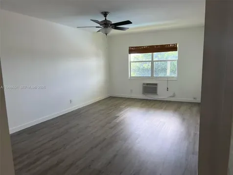 1350 E Sample Road Pompano Beach FL 33064