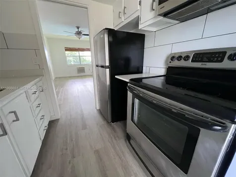 1350 E Sample Road Pompano Beach FL 33064