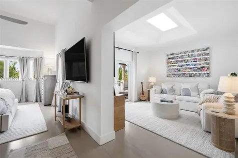1415 Sunset Harbour Drive Miami Beach FL 33139
