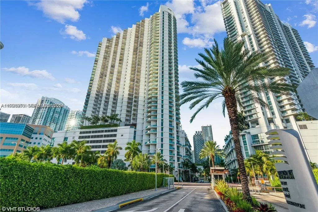 350 S Miami Avenue Miami FL 33130