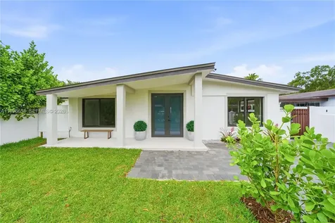 6332 SW 28th Street Miami FL 33155