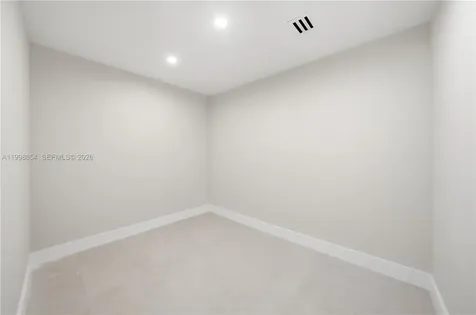 6332 SW 28th Street Miami FL 33155