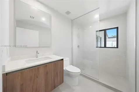6332 SW 28th Street Miami FL 33155