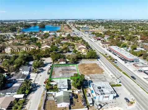 NW 118th Street Miami FL 33167