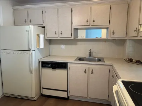200 Ashbury Road Hollywood FL 33024
