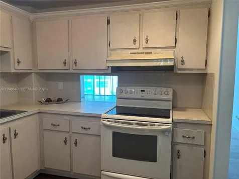 200 Ashbury Road Hollywood FL 33024