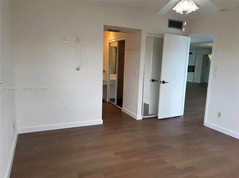 200 Ashbury Road Hollywood FL 33024