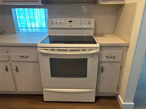 200 Ashbury Road Hollywood FL 33024