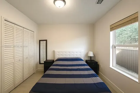 116 NW 4th Avenue Hallandale Beach FL 33009