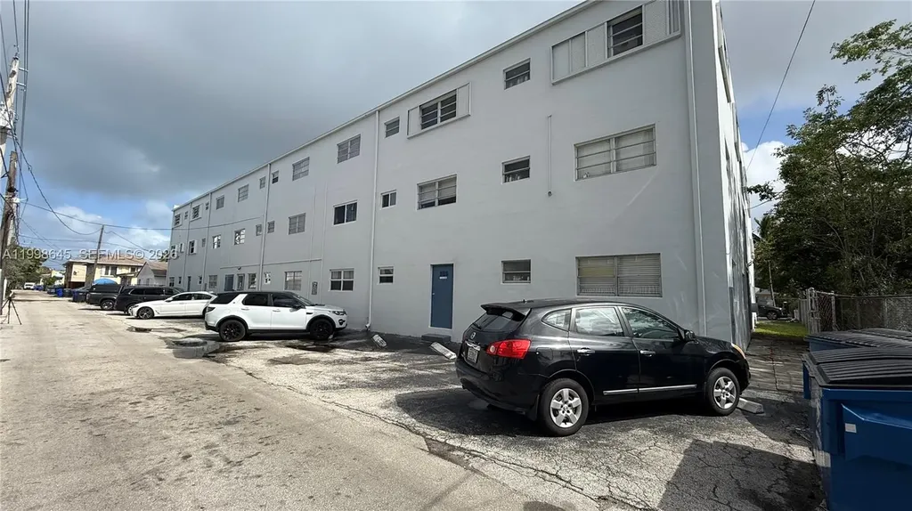 1943 Monroe Street Hollywood FL 33020