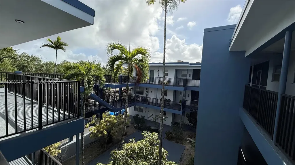 1943 Monroe Street Hollywood FL 33020