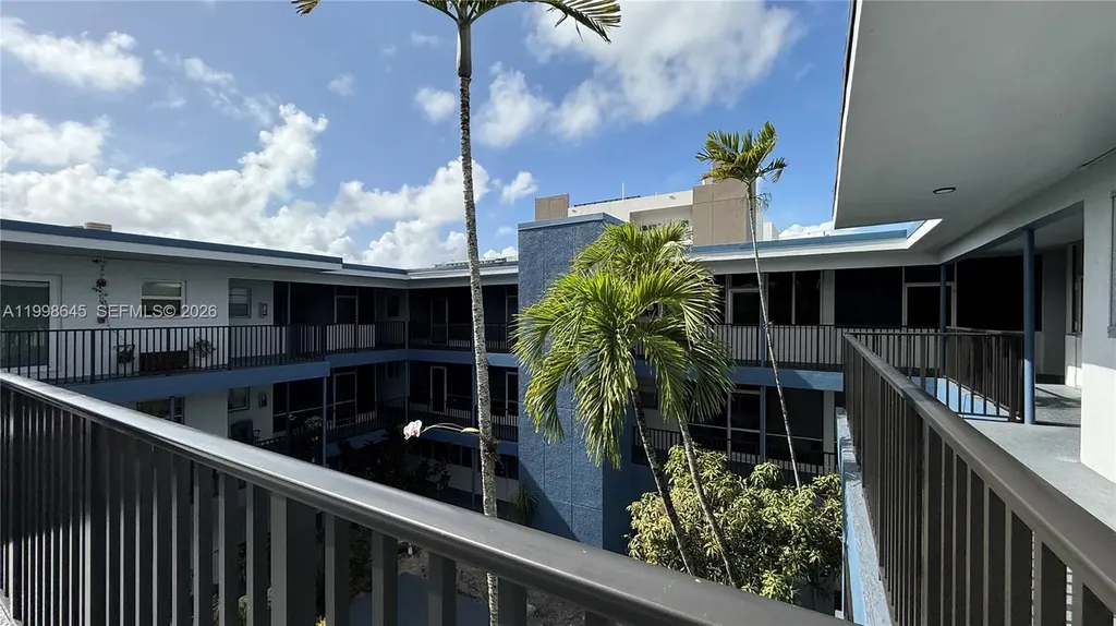 1943 Monroe Street Hollywood FL 33020