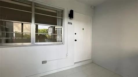 1943 Monroe Street Hollywood FL 33020