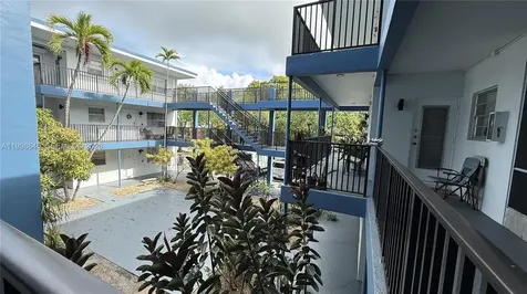 1943 Monroe Street Hollywood FL 33020