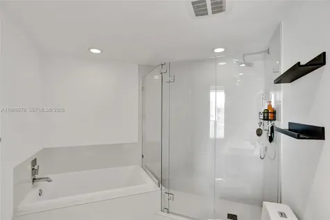 45 SW 9th Street Miami FL 33130