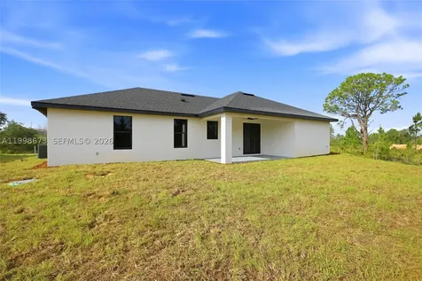 7322 Granada Boulevard Sebring FL 33872