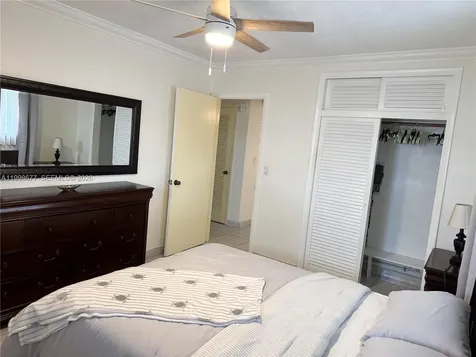 920 SW 11th Avenue Hallandale Beach FL 33009