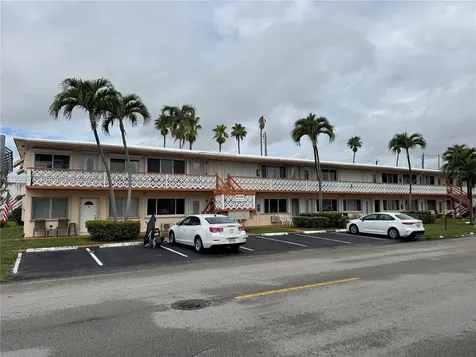 920 SW 11th Avenue Hallandale Beach FL 33009