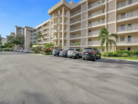 2651 S Course Drive Pompano Beach FL 33069