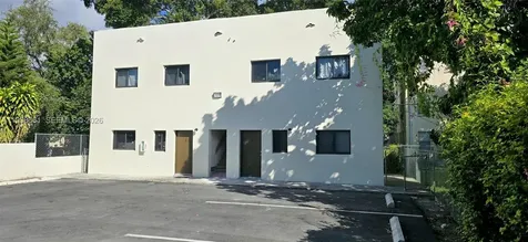 1037 SW 4th Street Miami FL 33130