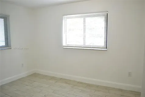 1037 SW 4th Street Miami FL 33130