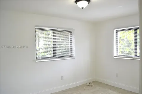 1037 SW 4th Street Miami FL 33130