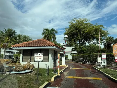 Miami FL 33193