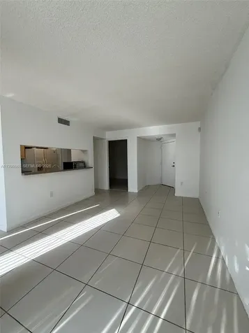 Miami FL 33193