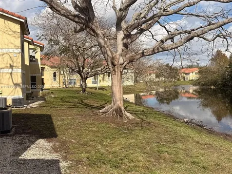 565 Vista Isles Drive Sunrise FL 33325