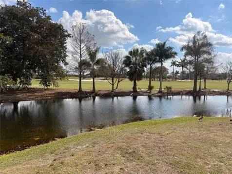 565 Vista Isles Drive Sunrise FL 33325
