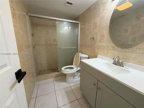 2565 W 56th Street Hialeah FL 33016