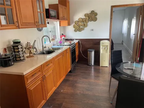 551 Avenue Del Sur Clewiston FL 33440