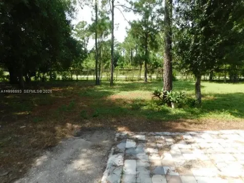 551 Avenue Del Sur Clewiston FL 33440