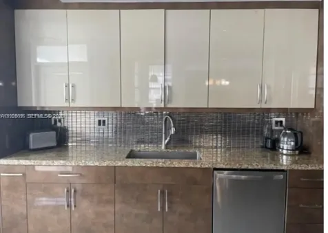 18041 Biscayne Boulevard Aventura FL 33160